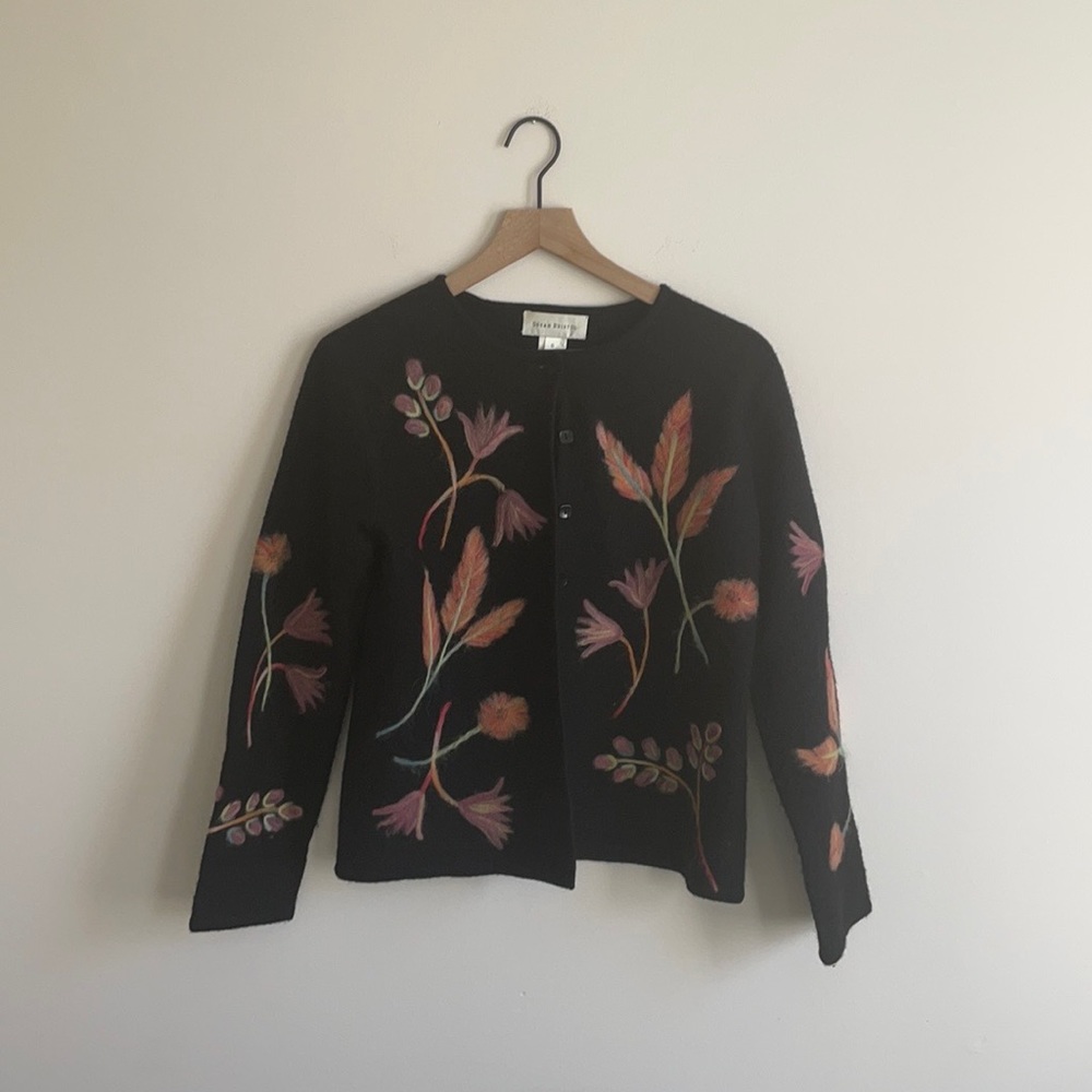 Vintage Wool Embroidery Sweater